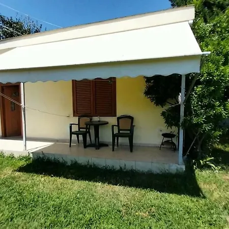 Holiday House *